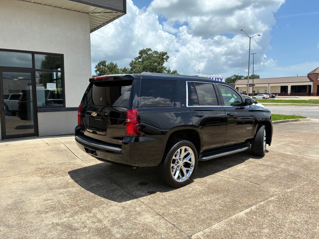 2017 Chevrolet Tahoe Image 5