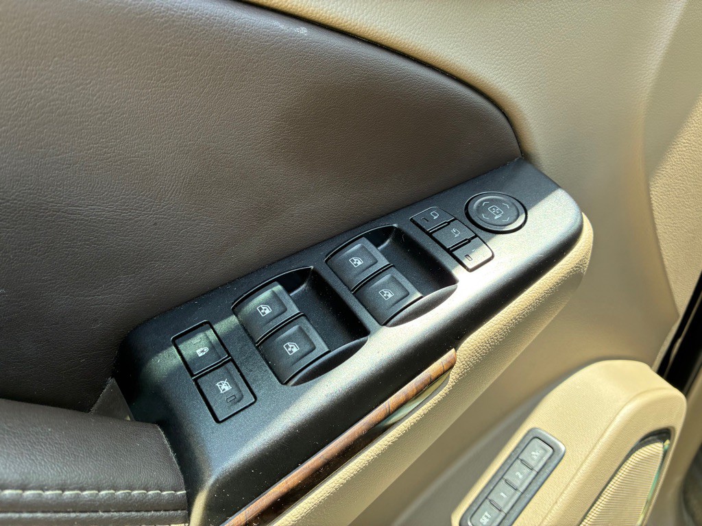 2017 Chevrolet Tahoe Image 13