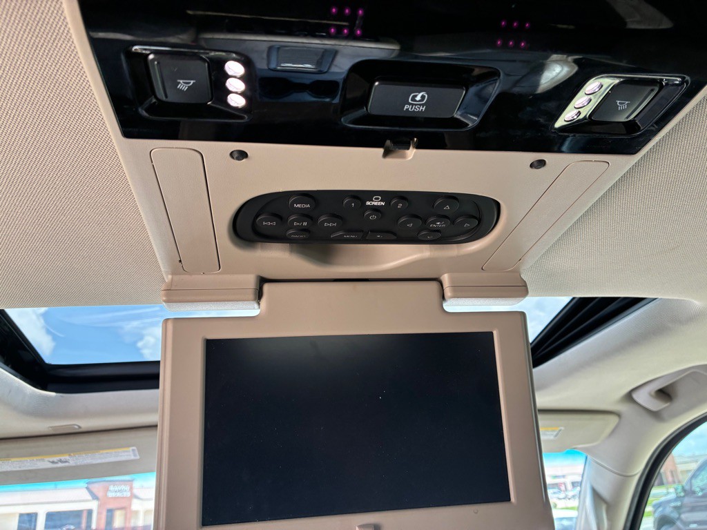 2017 Chevrolet Tahoe Image 25