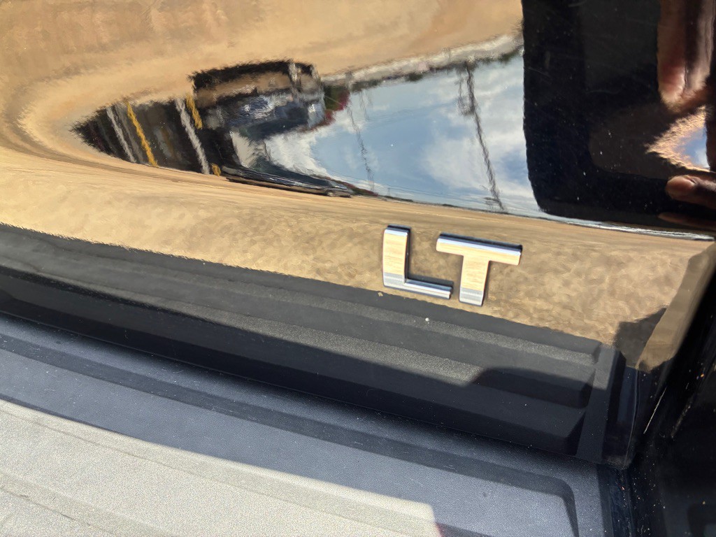 2017 Chevrolet Tahoe Image 32