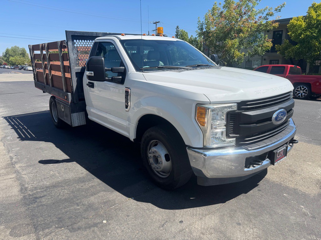 2017 Ford F-350 Image 2