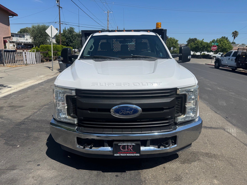 2017 Ford F-350 Image 3