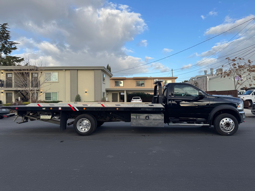2018 RAM 5500 Image 6