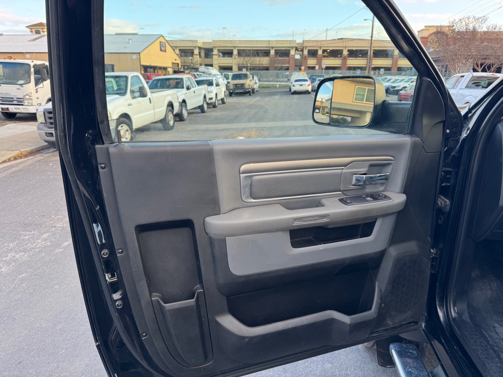 2018 RAM 5500 Image 19