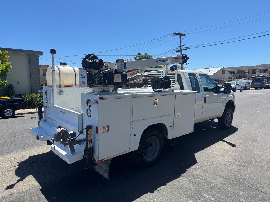 2015 Ford F-350 Image 4