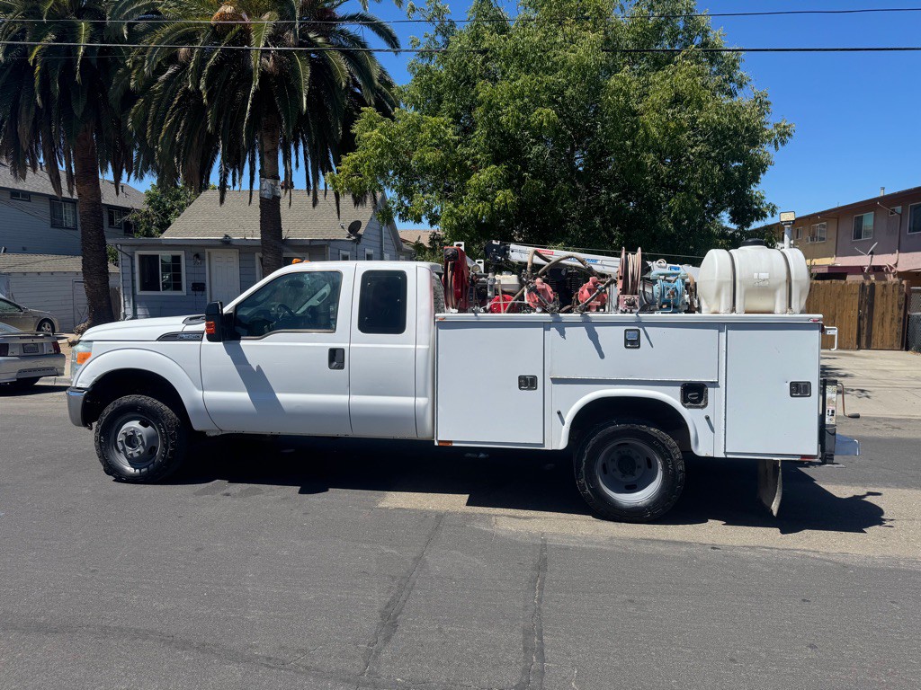 2015 Ford F-350 Image 6