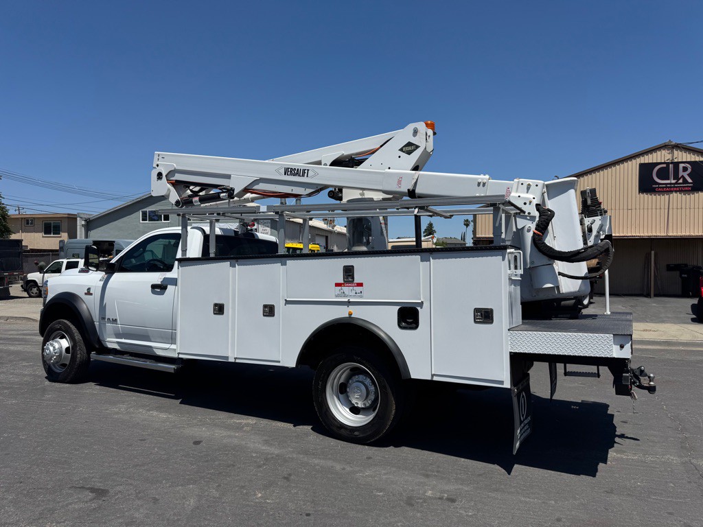 2022 RAM 5500 Image 2
