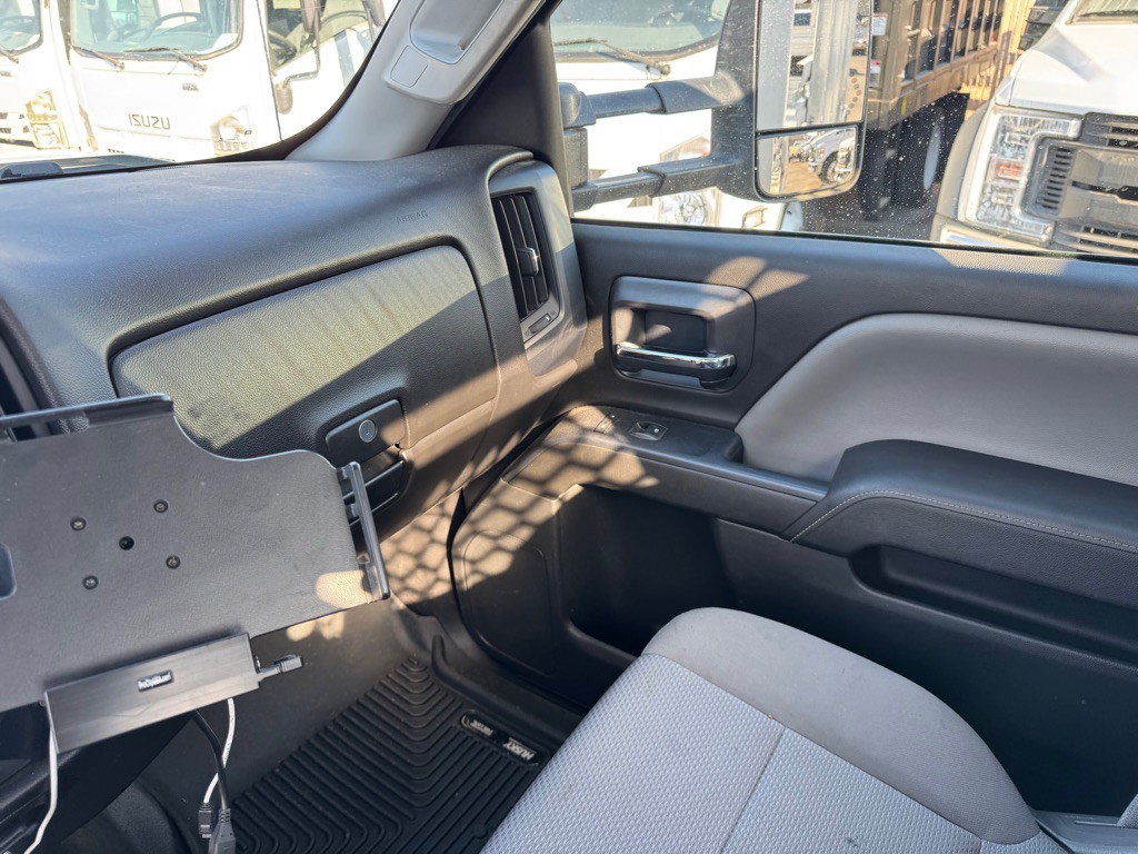 2015 Chevrolet Silverado 1500 Image 12