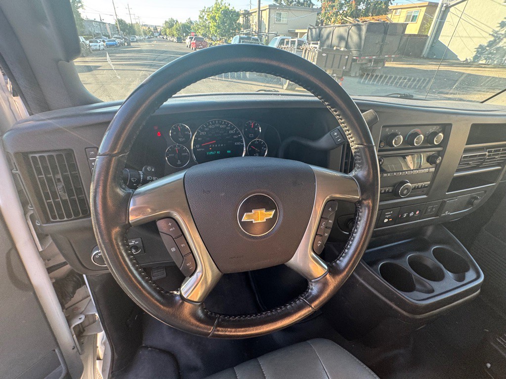 2019 Chevrolet Express Image 17