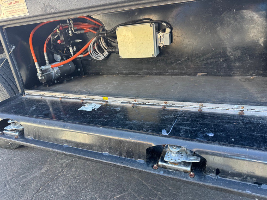 2014 RAM 5500 Image 10