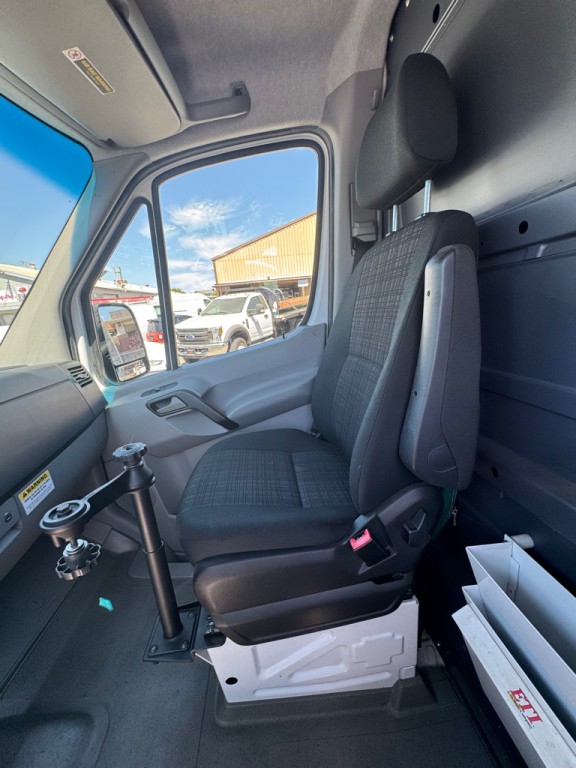 2017 Mercedes-Benz Sprinter Image 15