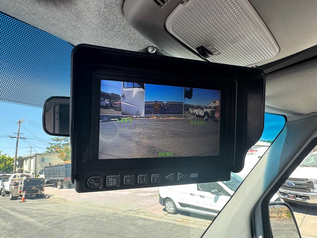 2017 Mercedes-Benz Sprinter Image 18