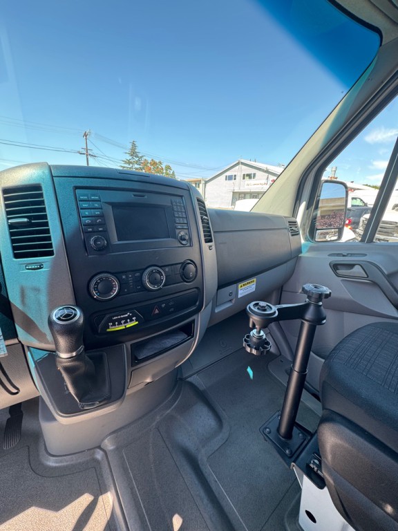 2017 Mercedes-Benz Sprinter Image 20