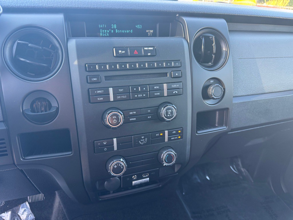2014 Ford F-150 Image 18
