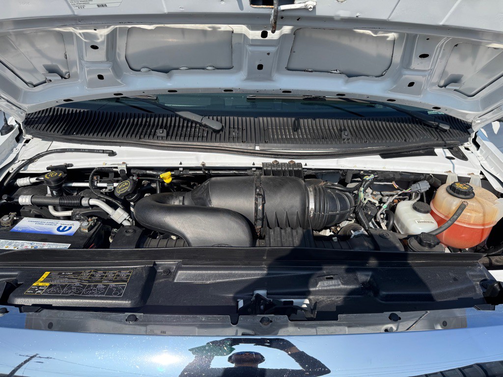 2017 Ford Econoline Image 19