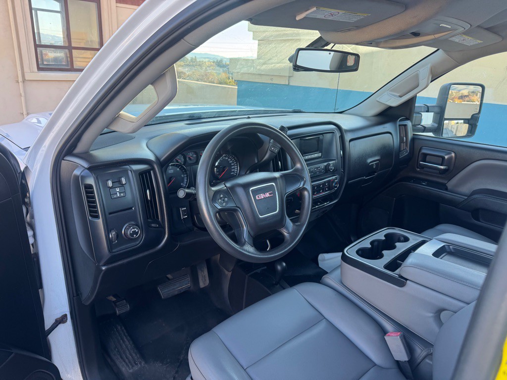 2015 GMC Sierra Image 11