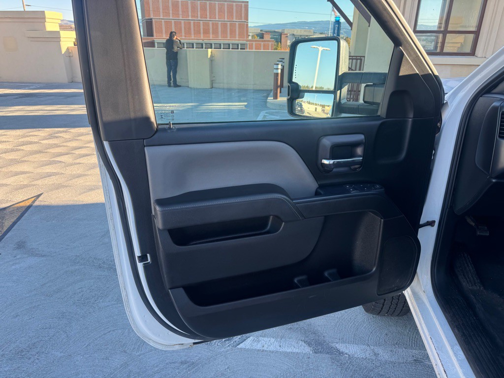 2015 GMC Sierra Image 14