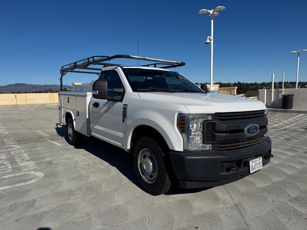 2018 Ford F-350 Image 1