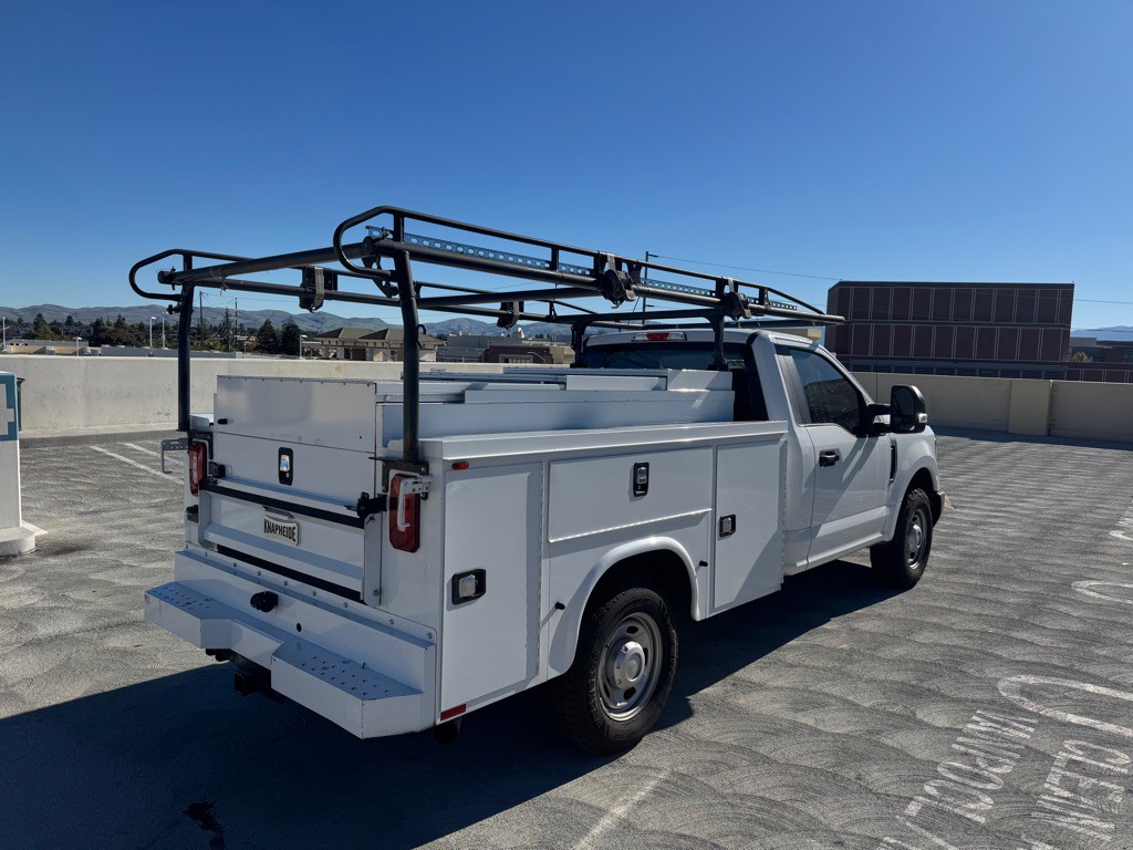 2018 Ford F-350 Image 3