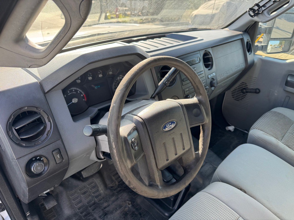 2015 Ford F-250 Image 11