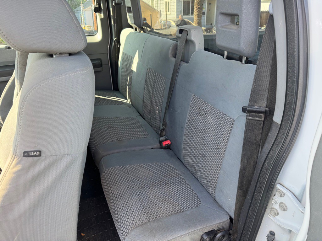 2015 Ford F-250 Image 12