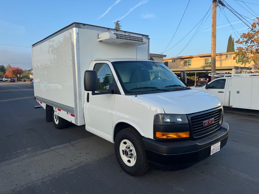 2019 GMC Savana Image 7