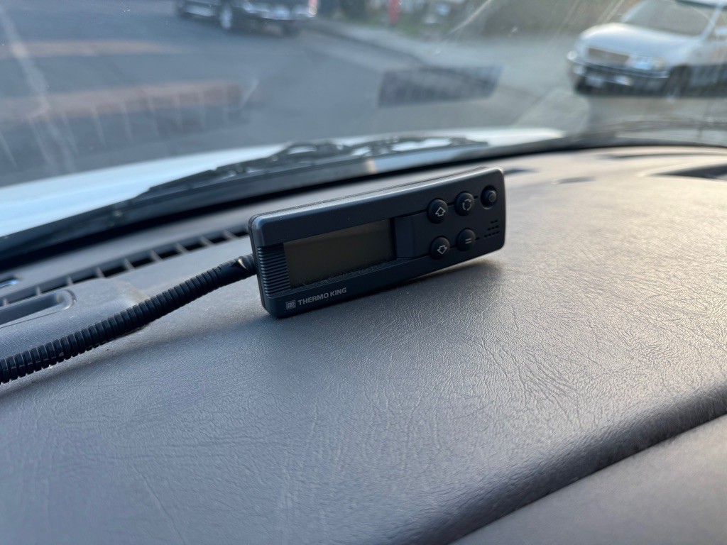 2019 GMC Savana Image 18