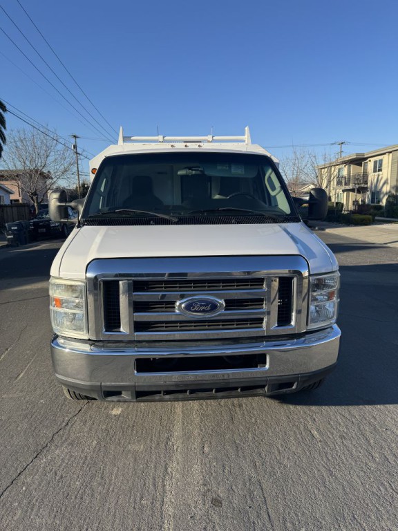 2016 Ford Econoline Image 8
