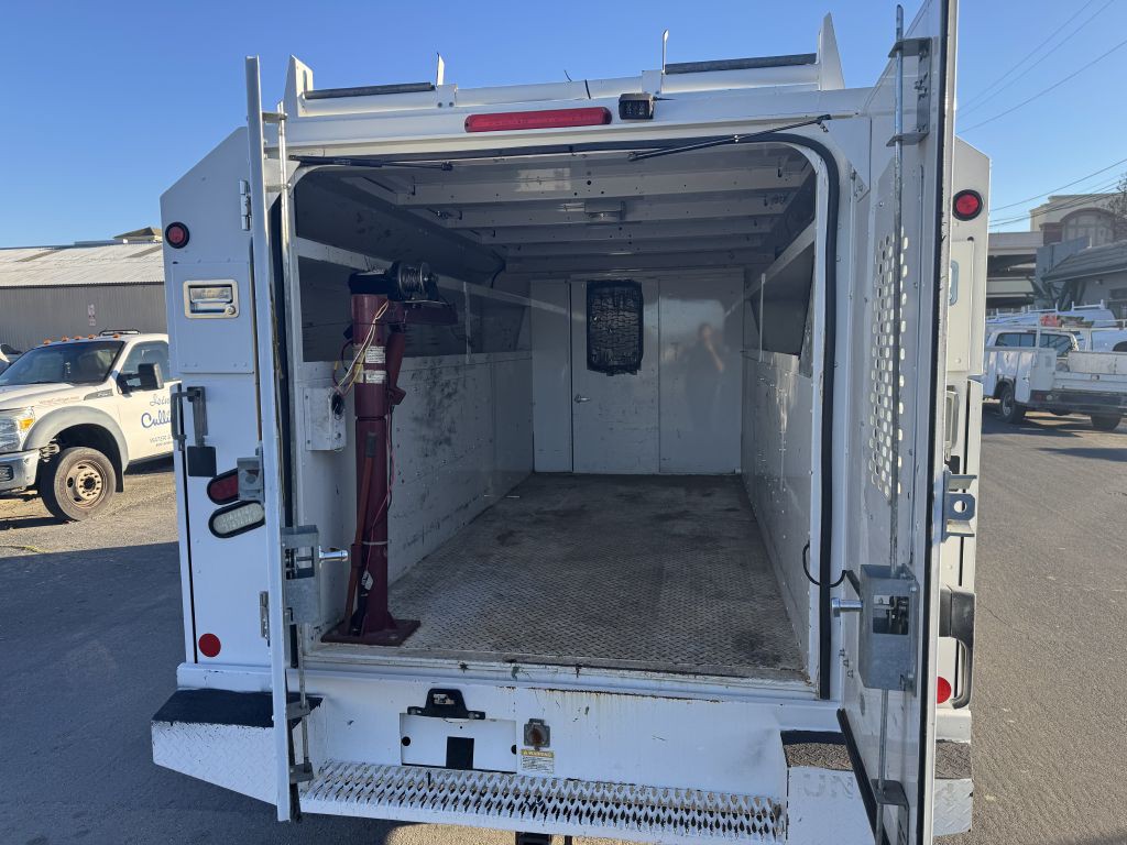 2016 Ford Econoline Image 13