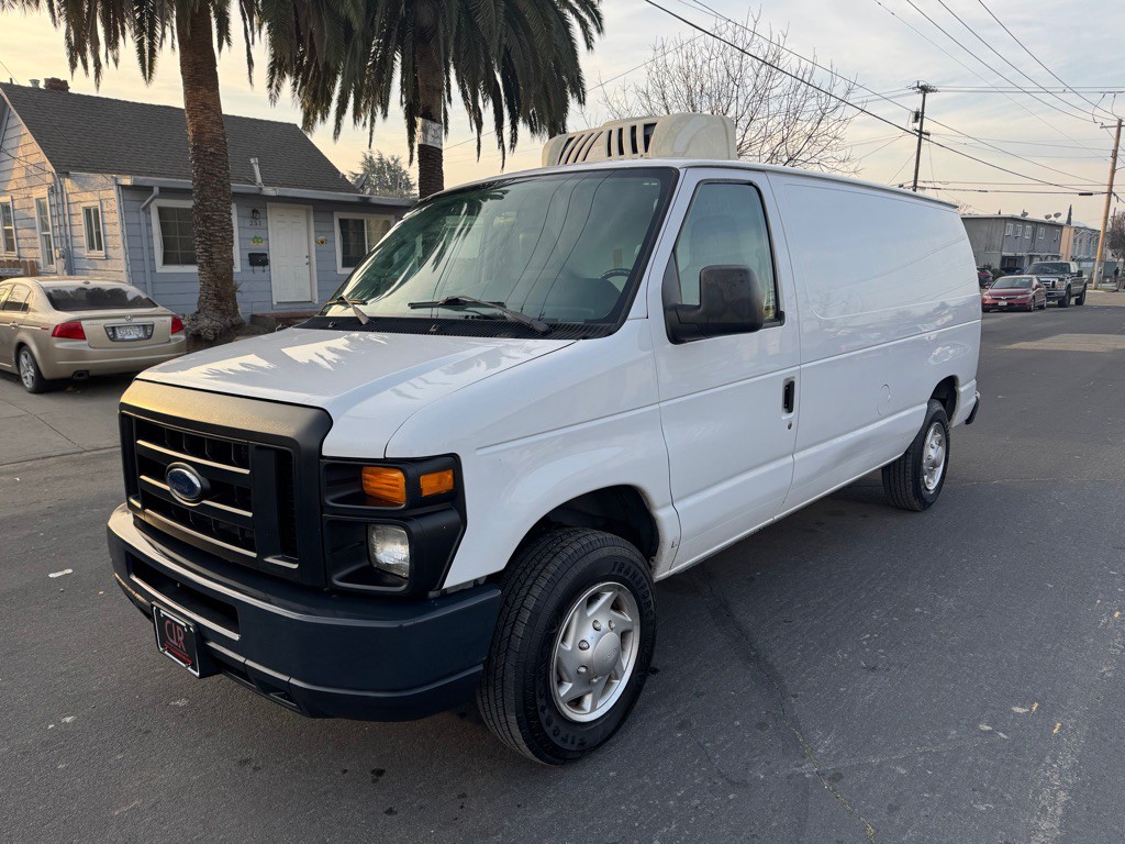 2012 Ford Econoline Image 1