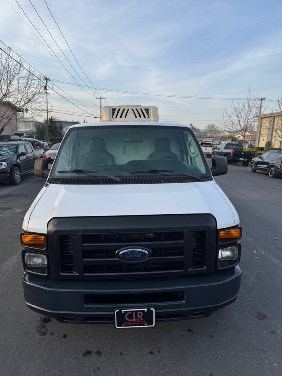 2012 Ford Econoline Image 2