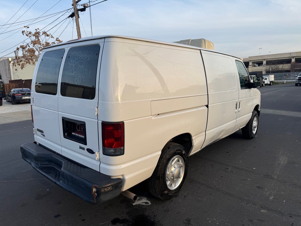 2012 Ford Econoline Image 9