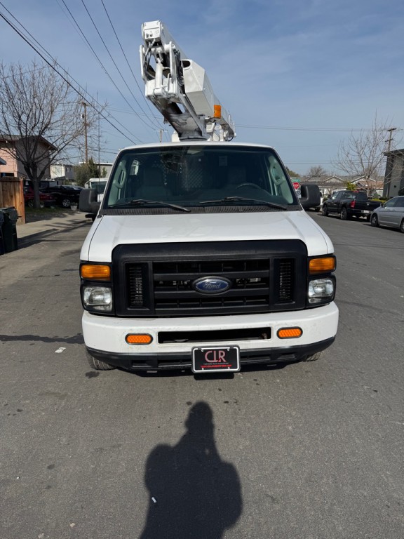 2012 Ford Econoline Image 3