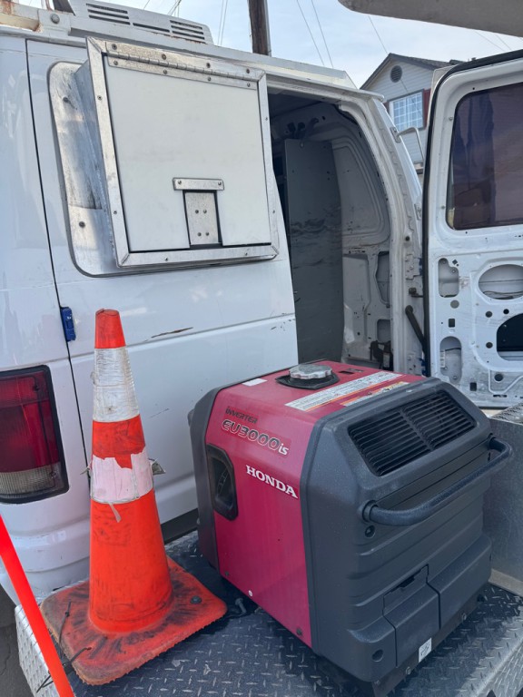 2012 Ford Econoline Image 9