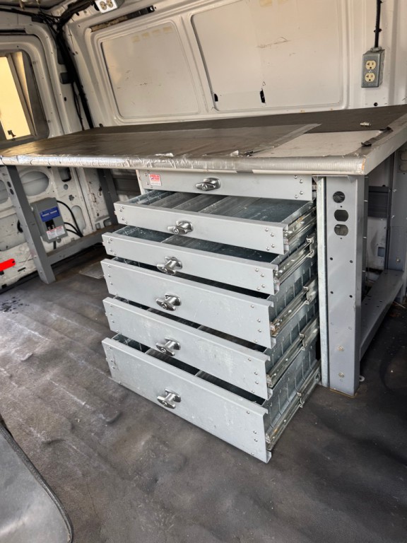 2012 Ford Econoline Image 13