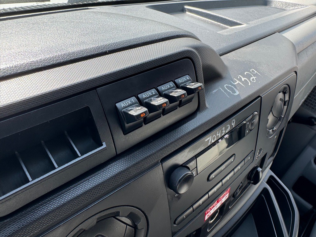 2012 Ford Econoline Image 20