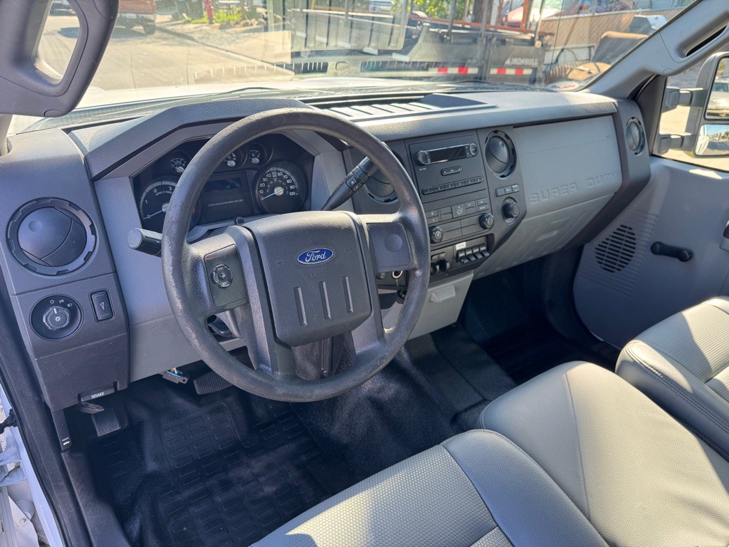 2015 Ford F-250 Image 13