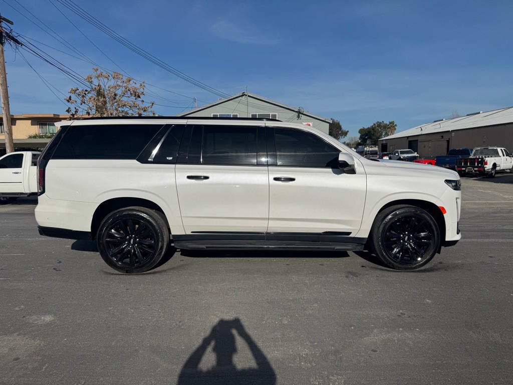 2021 Cadillac Escalade Image 5