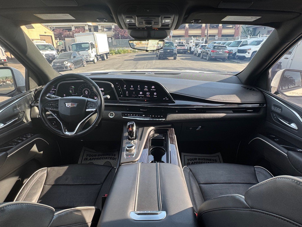 2021 Cadillac Escalade Image 17