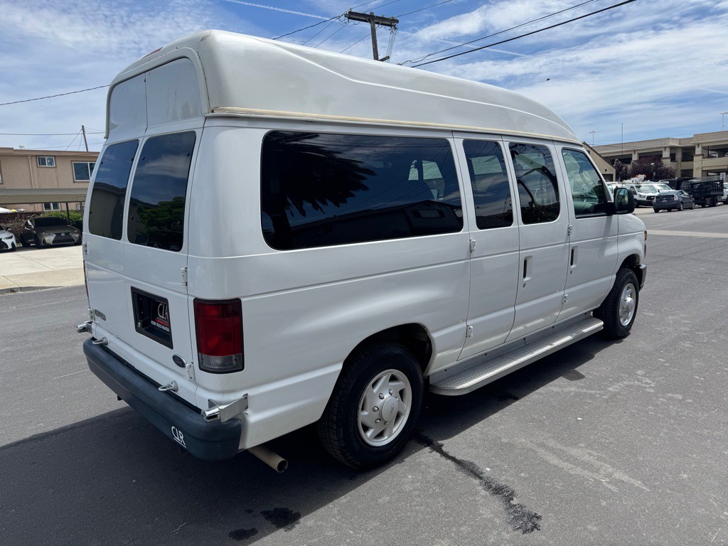 2008 Ford Econoline Image 7