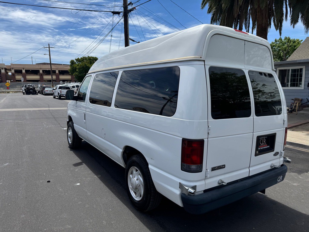 2008 Ford Econoline Image 8