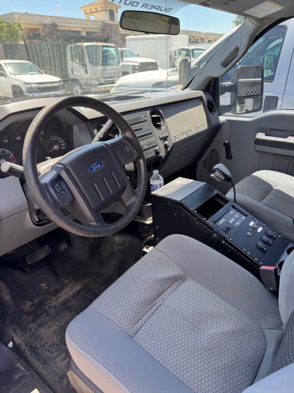 2014 Ford F-250 Image 5