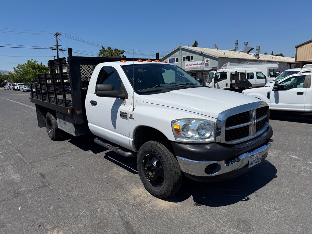 2008 Dodge Ram 3500 Image 2