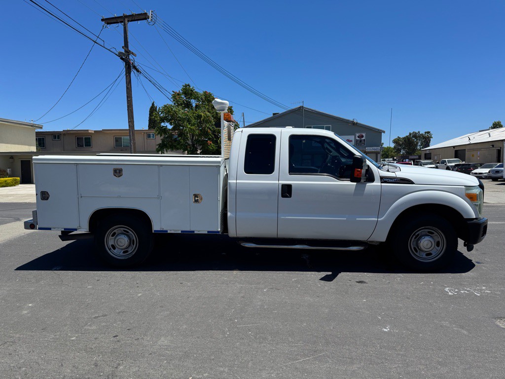 2011 Ford F-250 Image 7