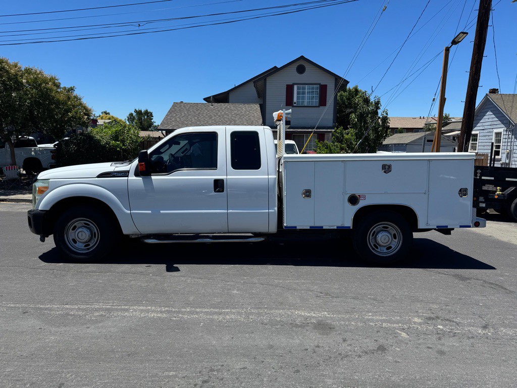 2011 Ford F-250 Image 8