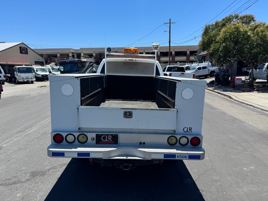 2011 Ford F-250 Image 9