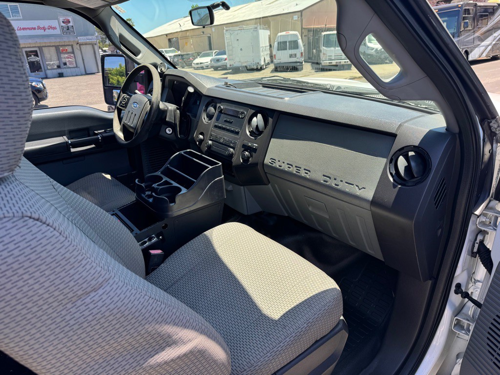 2011 Ford F-250 Image 14
