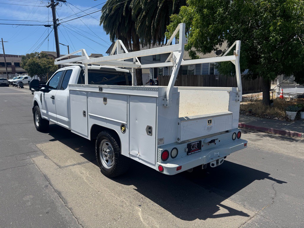 2021 Ford F-350 Image 7