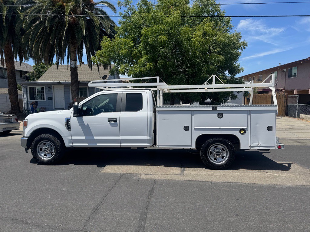 2021 Ford F-350 Image 8