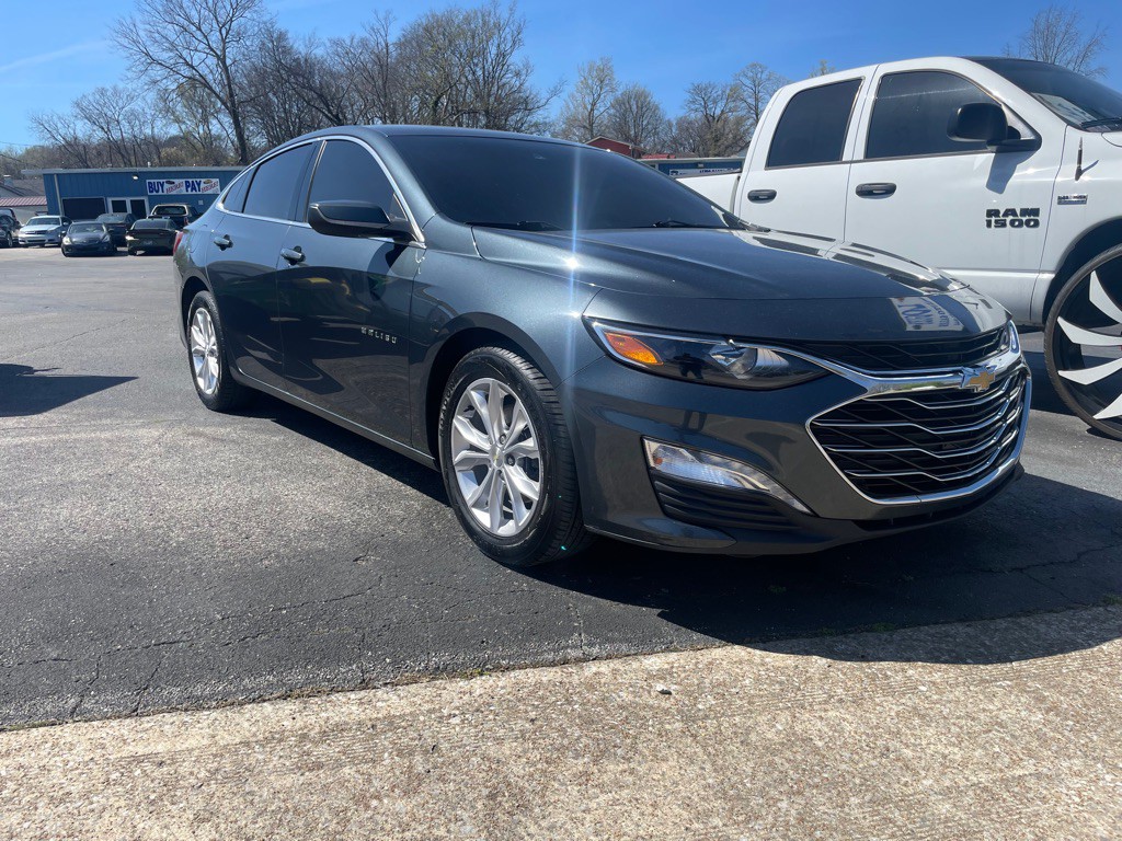 2019 Chevrolet Malibu Image 1